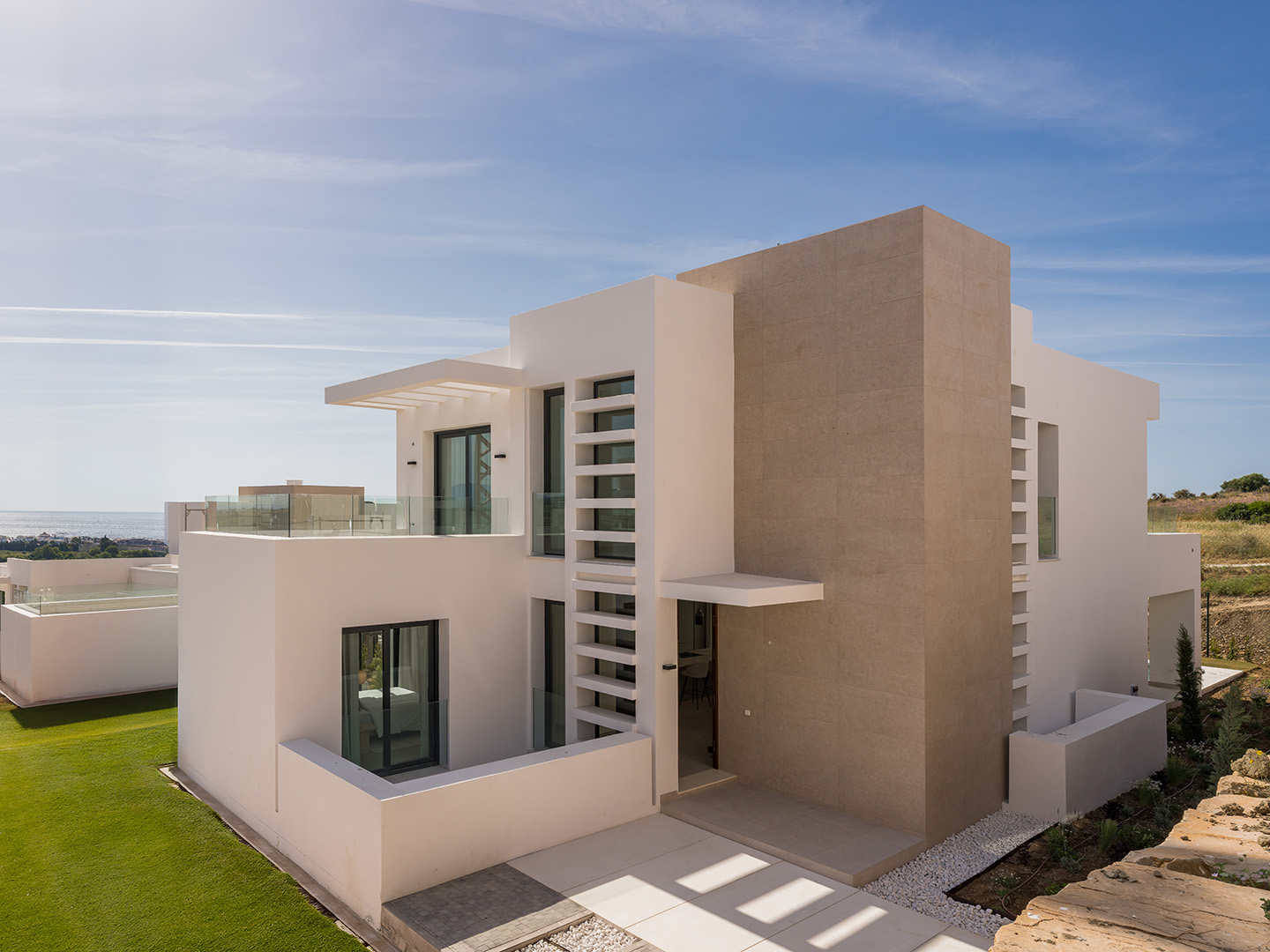Aurea Villas — three bedroom homes in Estepona Golf, Estepona (2 of 16)