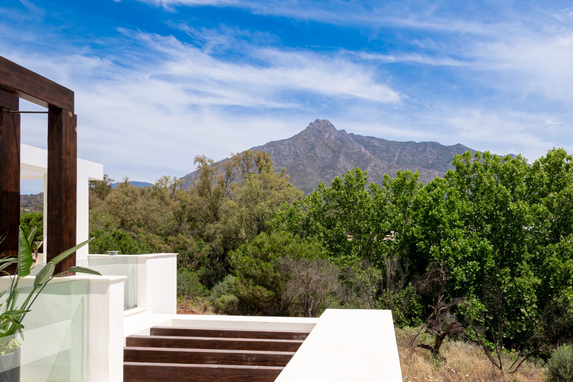 Earth — three and four bedroom apartments in Golden Mile, Marbella (9 of 11)