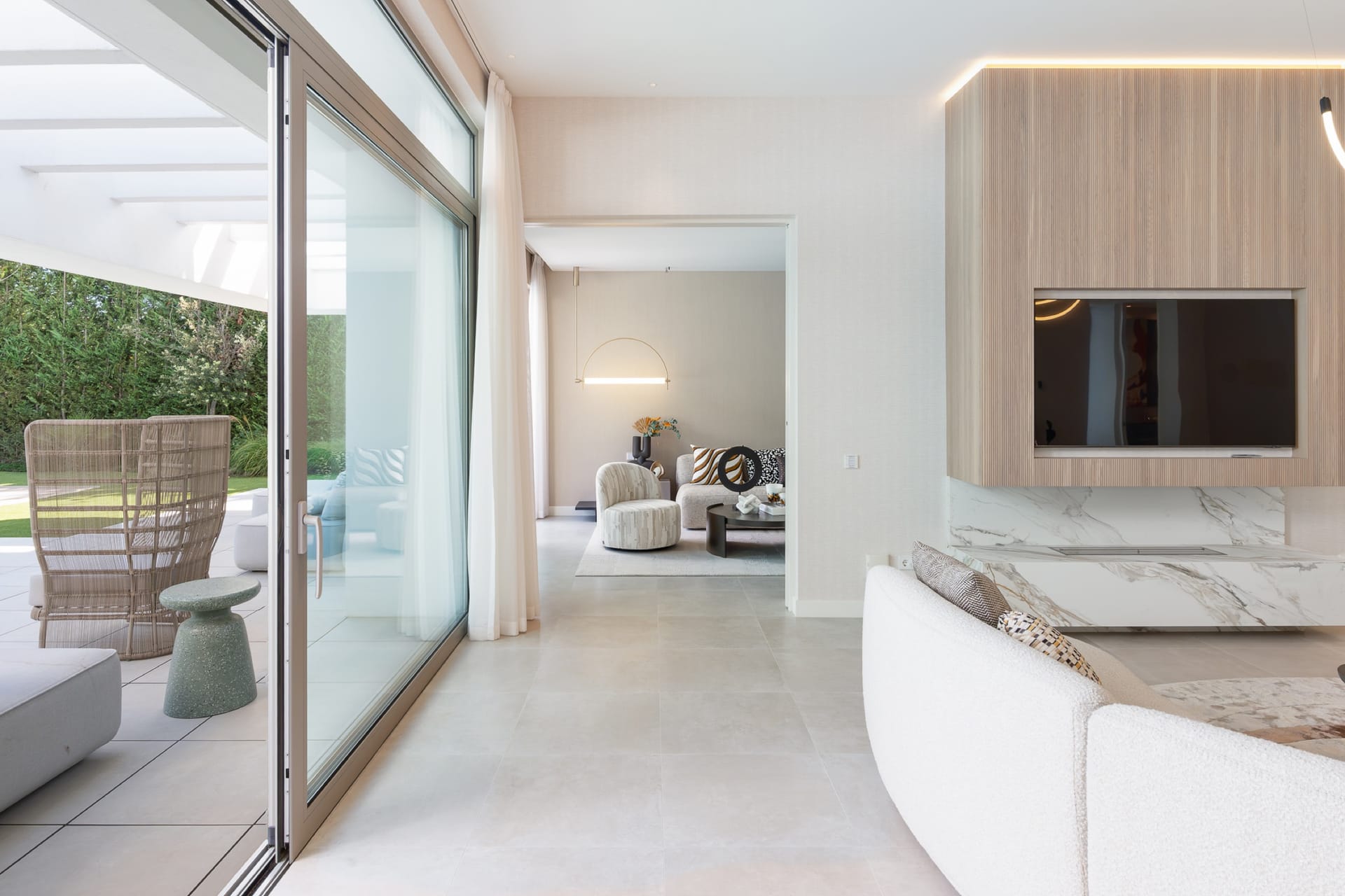 Nine in Paradise — four and five bedroom homes in El Paraíso, Estepona (7 of 14)