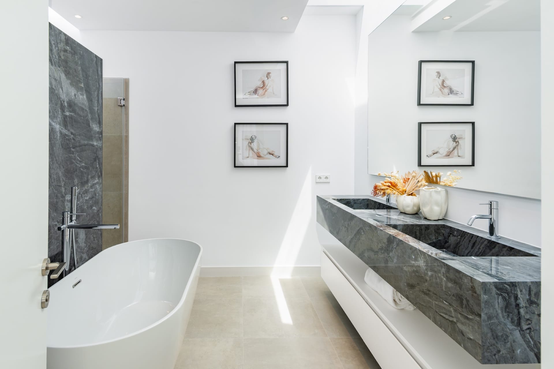 Nine in Paradise — four and five bedroom homes in El Paraíso, Estepona (12 of 14)