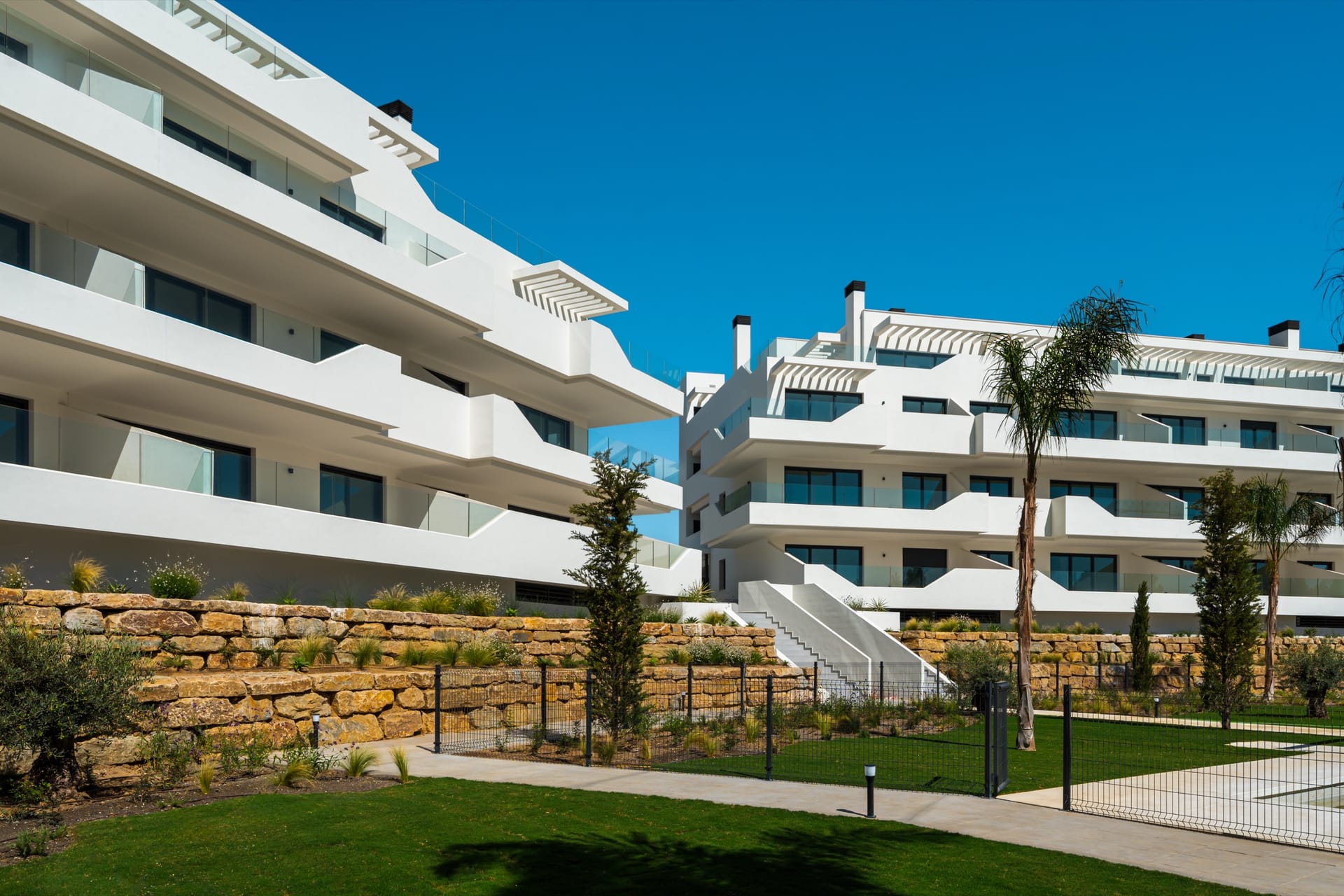 Rayos del Sol — two and three bedroom apartments in El Chaparral, Mijas (2 of 16)